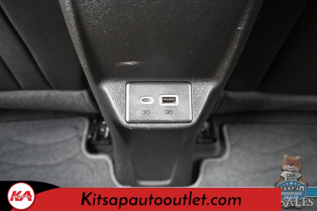 2022 Chevrolet Bolt EV 2LT / Auto Start / Power & Heated Leather Seats / Bose Speakers / Adaptive Cruise Control / Lane Depart & Blind Spot Alert / Apple CarPlay & Android Auto / Back Up Cam / Keyless Entry & Start / 259 Mile Range Banglore