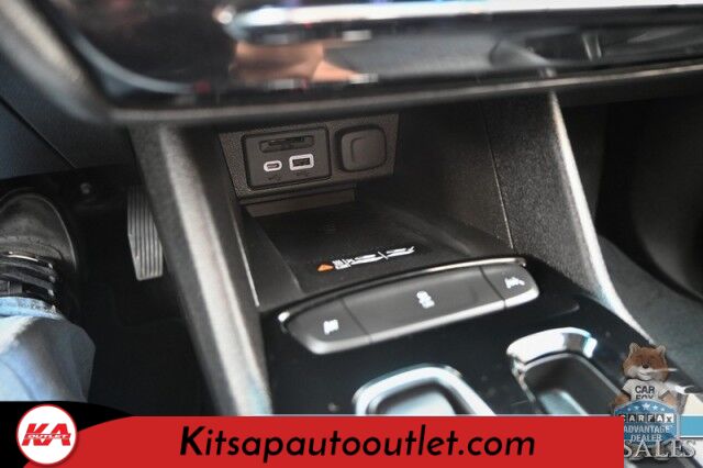 2022 Chevrolet Bolt EV 2LT / Auto Start / Power & Heated Leather Seats / Bose Speakers / Adaptive Cruise Control / Lane Depart & Blind Spot Alert / Apple CarPlay & Android Auto / Back Up Cam / Keyless Entry & Start / 259 Mile Range Banglore