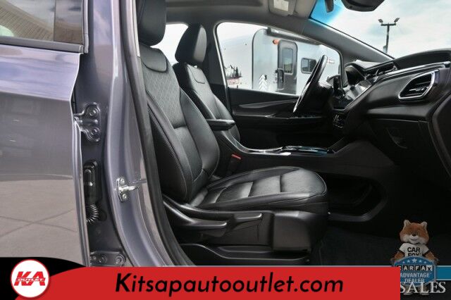 2022 Chevrolet Bolt EV 2LT / Auto Start / Power & Heated Leather Seats / Bose Speakers / Adaptive Cruise Control / Lane Depart & Blind Spot Alert / Apple CarPlay & Android Auto / Back Up Cam / Keyless Entry & Start / 259 Mile Range Banglore
