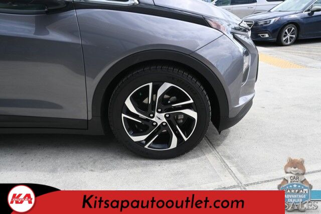 2022 Chevrolet Bolt EV 2LT / Auto Start / Power & Heated Leather Seats / Bose Speakers / Adaptive Cruise Control / Lane Depart & Blind Spot Alert / Apple CarPlay & Android Auto / Back Up Cam / Keyless Entry & Start / 259 Mile Range Banglore
