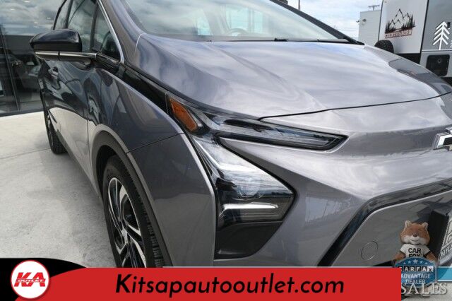 2022 Chevrolet Bolt EV 2LT / Auto Start / Power & Heated Leather Seats / Bose Speakers / Adaptive Cruise Control / Lane Depart & Blind Spot Alert / Apple CarPlay & Android Auto / Back Up Cam / Keyless Entry & Start / 259 Mile Range Banglore