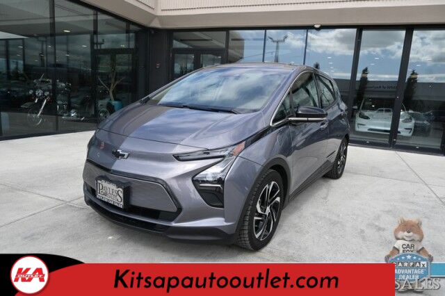 2022 Chevrolet Bolt EV 2LT / Auto Start / Power & Heated Leather Seats / Bose Speakers / Adaptive Cruise Control / Lane Depart & Blind Spot Alert / Apple CarPlay & Android Auto / Back Up Cam / Keyless Entry & Start / 259 Mile Range Banglore