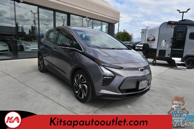 2022 Chevrolet Bolt EV 2LT / Auto Start / Power & Heated Leather Seats / Bose Speakers / Adaptive Cruise Control / Lane Depart & Blind Spot Alert / Apple CarPlay & Android Auto / Back Up Cam / Keyless Entry & Start / 259 Mile Range Banglore