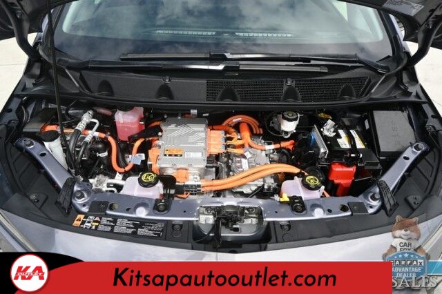 2022 Chevrolet Bolt EV 2LT / Auto Start / Power & Heated Leather Seats / Bose Speakers / Adaptive Cruise Control / Lane Depart & Blind Spot Alert / Apple CarPlay & Android Auto / Back Up Cam / Keyless Entry & Start / 259 Mile Range Banglore