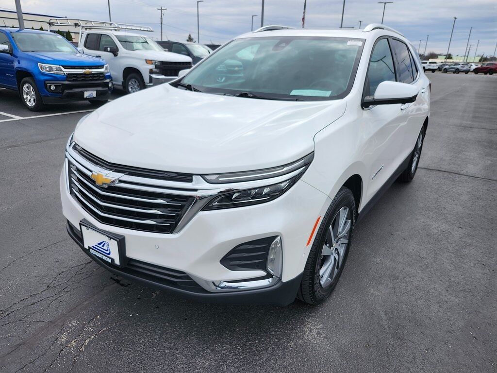 2022 Chevrolet Equinox Premier Green Bay WI