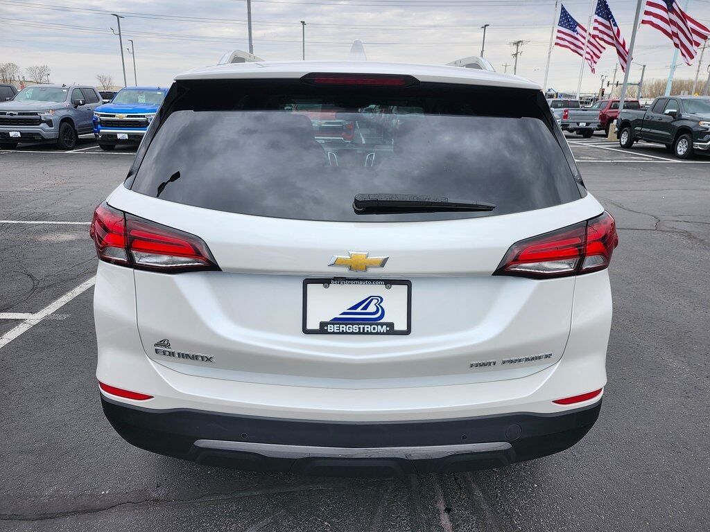 2022 Chevrolet Equinox Premier Green Bay WI