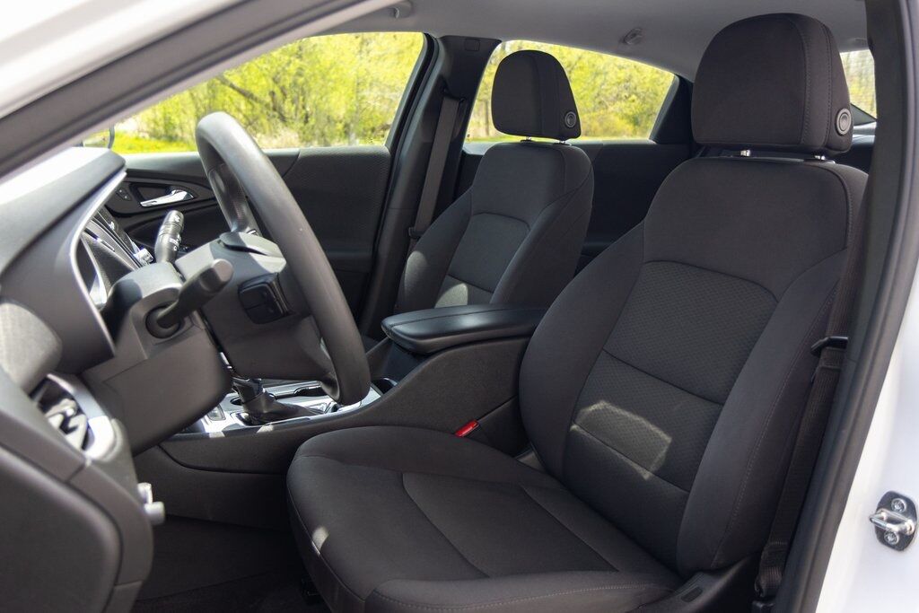 2022 Chevrolet Malibu LT Kenosha WI