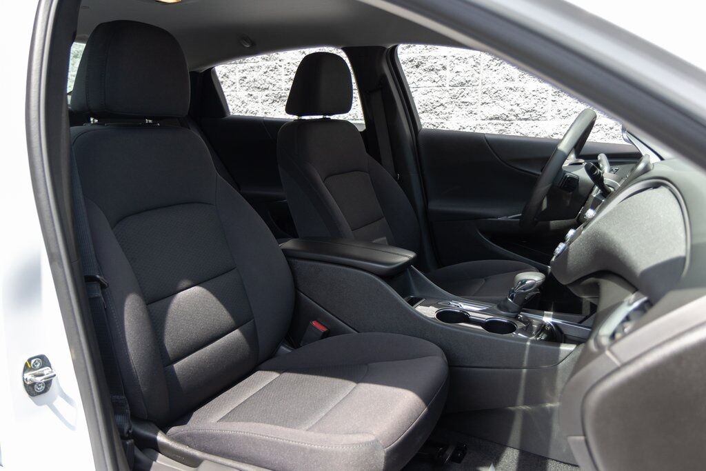 2022 Chevrolet Malibu LT Kenosha WI