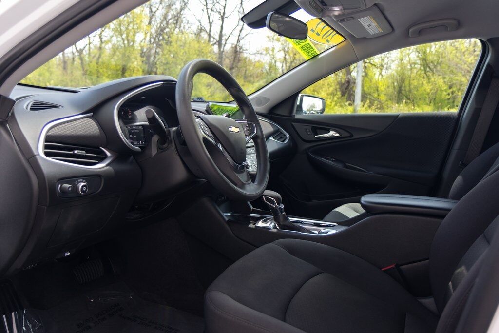2022 Chevrolet Malibu LT Kenosha WI