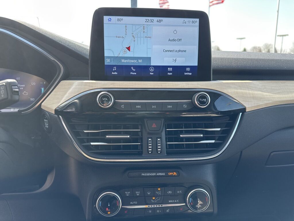 2022 Ford Escape Hybrid Titanium Manitowoc WI