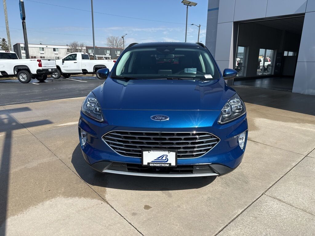 2022 Ford Escape Hybrid Titanium Manitowoc WI