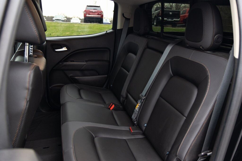2022 GMC Canyon AT4 w/Leather Racine WI