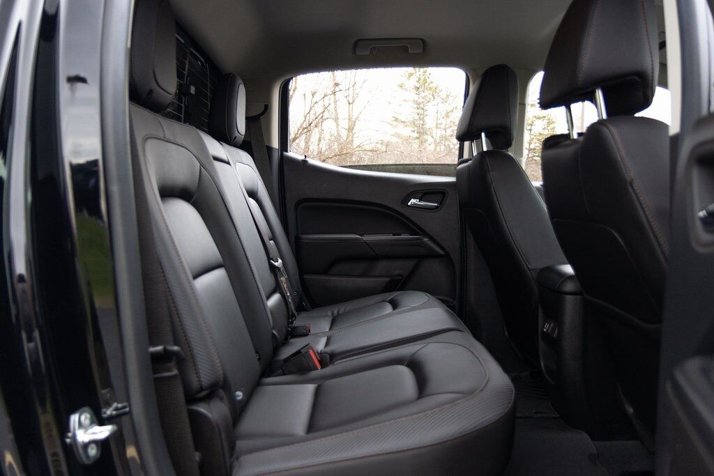 2022 GMC Canyon AT4 w/Leather Racine WI