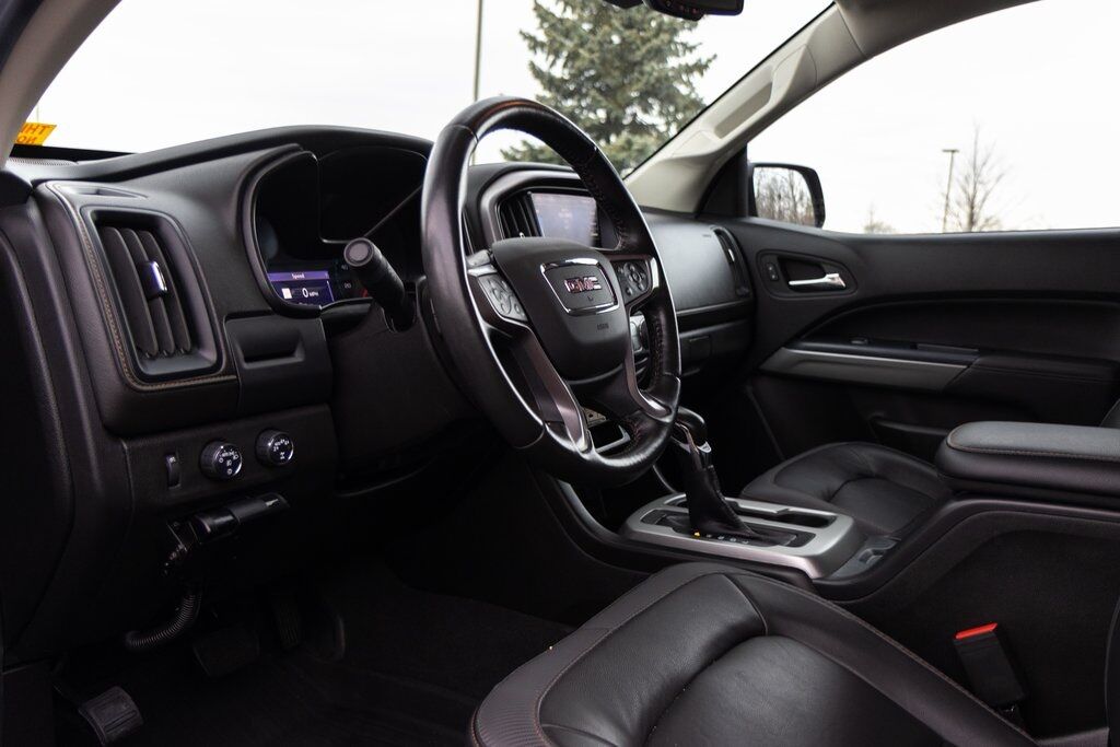 2022 GMC Canyon AT4 w/Leather Racine WI