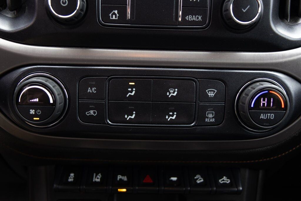 2022 GMC Canyon AT4 w/Leather Racine WI