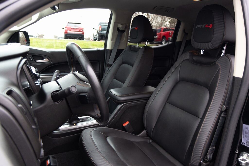 2022 GMC Canyon AT4 w/Leather Racine WI