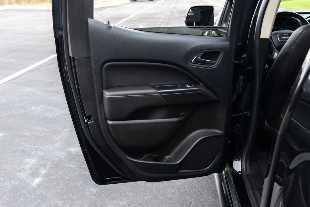 2022 GMC Canyon AT4 w/Leather Racine WI