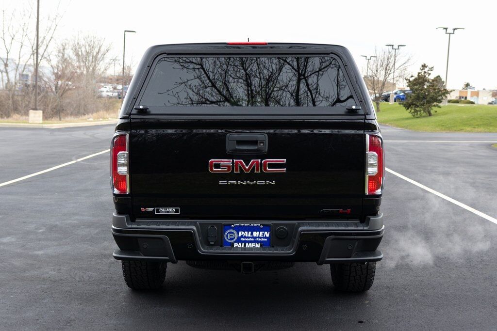 2022 GMC Canyon AT4 w/Leather Racine WI