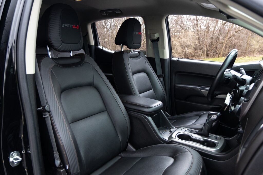 2022 GMC Canyon AT4 w/Leather Racine WI