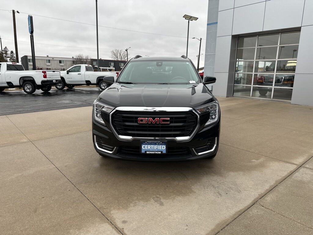 2022 GMC Terrain SLE Manitowoc WI