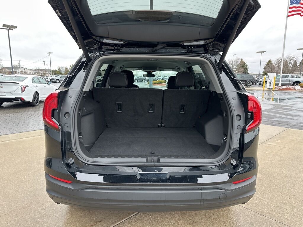 2022 GMC Terrain SLE Manitowoc WI