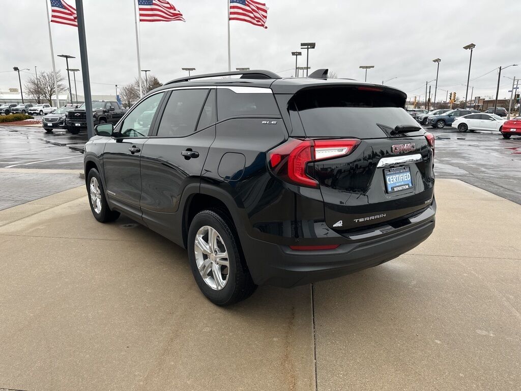 2022 GMC Terrain SLE Manitowoc WI