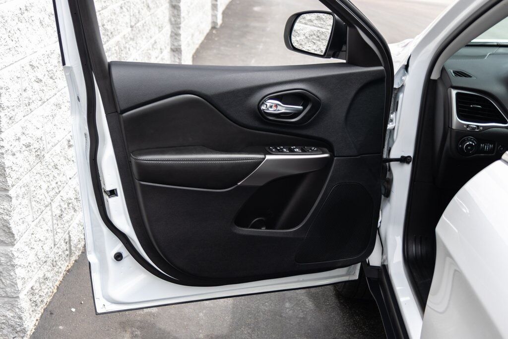2022 Jeep Cherokee Latitude Lux Kenosha WI