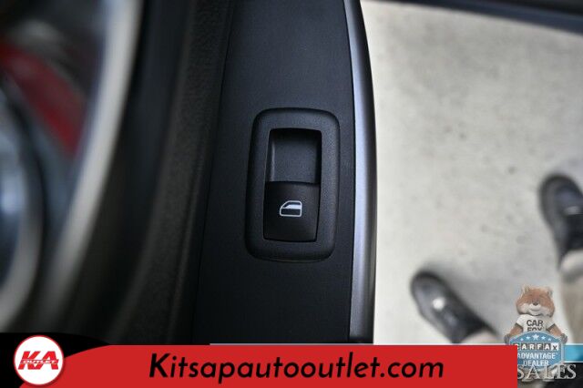 2022 Jeep Cherokee Limited / 4X4 / Auto Start / Power & Heated Leather Seats / Heated Steering Wheel / Sunroof / Adaptive Cruise Control / Lane Departure & Blind Spot Alert / Apple CarPlay & Android Auto / Back Up Camera / Power Liftgate Banglore