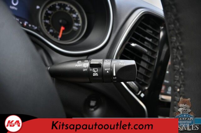 2022 Jeep Cherokee Limited / 4X4 / Auto Start / Power & Heated Leather Seats / Heated Steering Wheel / Sunroof / Adaptive Cruise Control / Lane Departure & Blind Spot Alert / Apple CarPlay & Android Auto / Back Up Camera / Power Liftgate Banglore