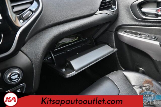 2022 Jeep Cherokee Limited / 4X4 / Auto Start / Power & Heated Leather Seats / Heated Steering Wheel / Sunroof / Adaptive Cruise Control / Lane Departure & Blind Spot Alert / Apple CarPlay & Android Auto / Back Up Camera / Power Liftgate Banglore