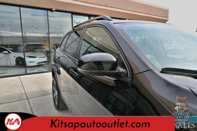 2022 Jeep Cherokee Limited / 4X4 / Auto Start / Power & Heated Leather Seats / Heated Steering Wheel / Sunroof / Adaptive Cruise Control / Lane Departure & Blind Spot Alert / Apple CarPlay & Android Auto / Back Up Camera / Power Liftgate Banglore