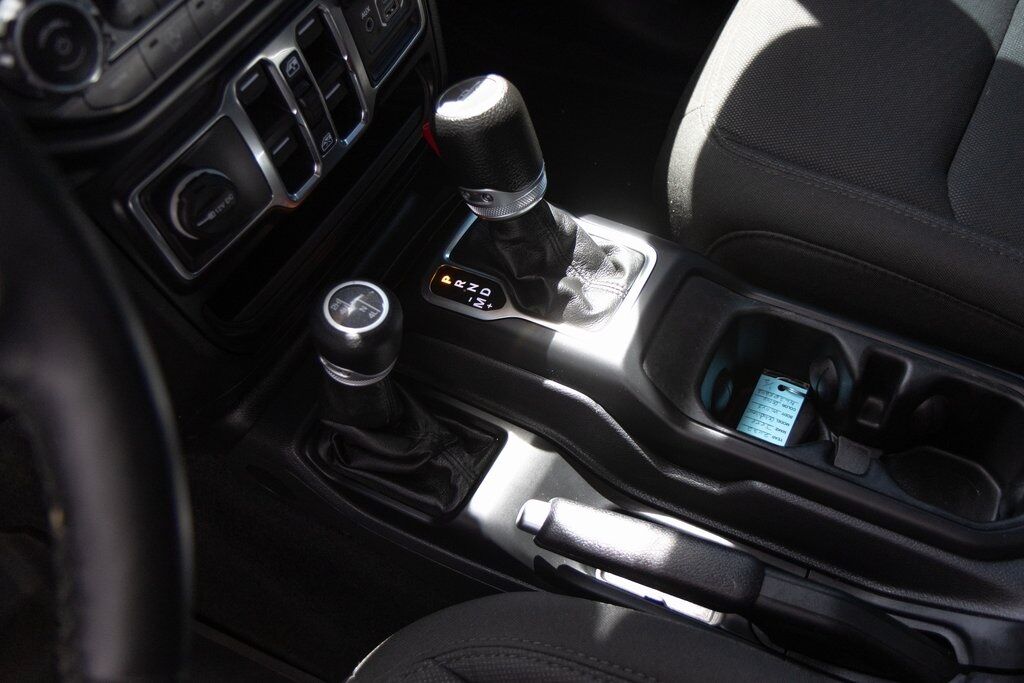 2022 Jeep Gladiator Willys Kenosha WI
