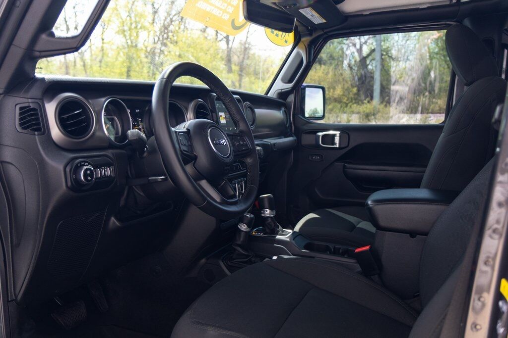 2022 Jeep Gladiator Willys Kenosha WI