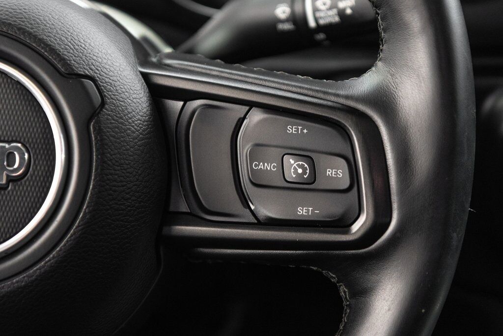 2022 Jeep Gladiator Willys Kenosha WI