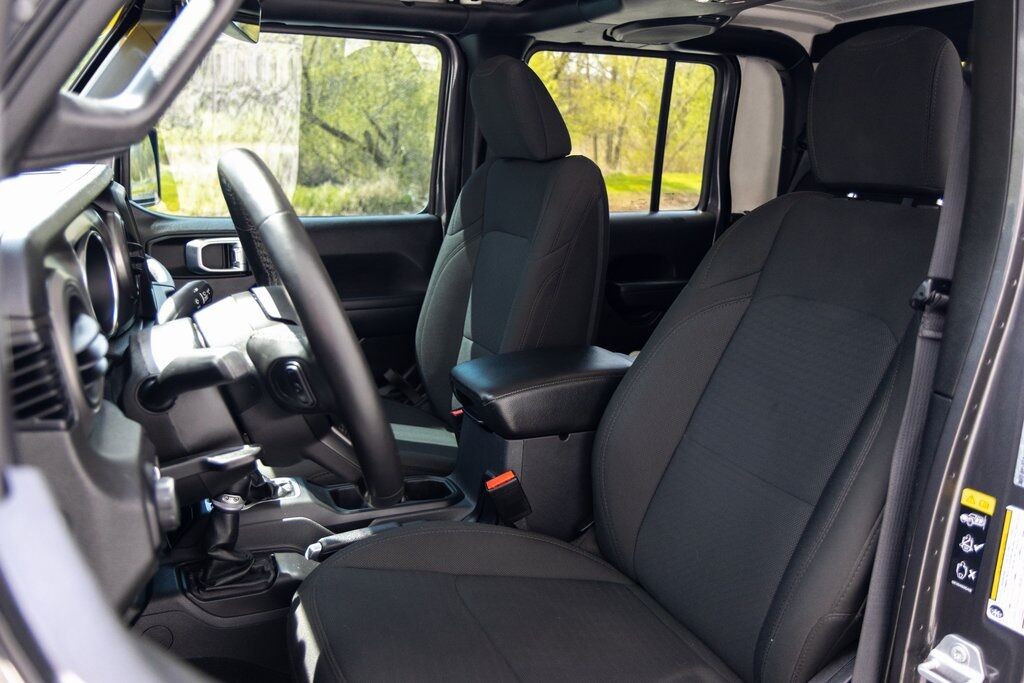 2022 Jeep Gladiator Willys Kenosha WI