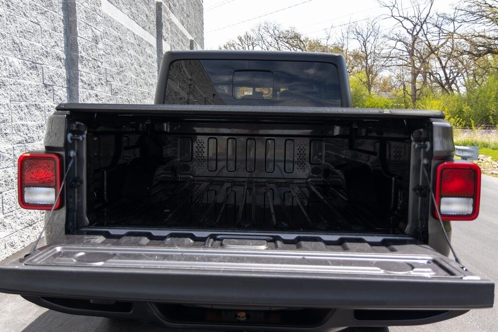 2022 Jeep Gladiator Willys Kenosha WI