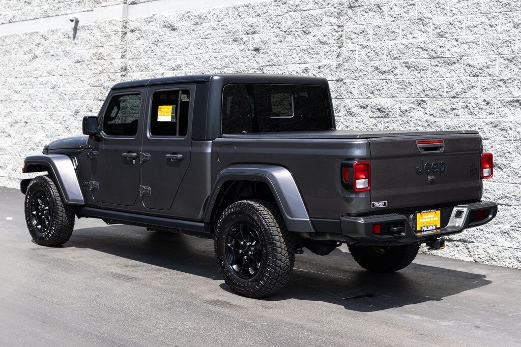 2022 Jeep Gladiator Willys Kenosha WI