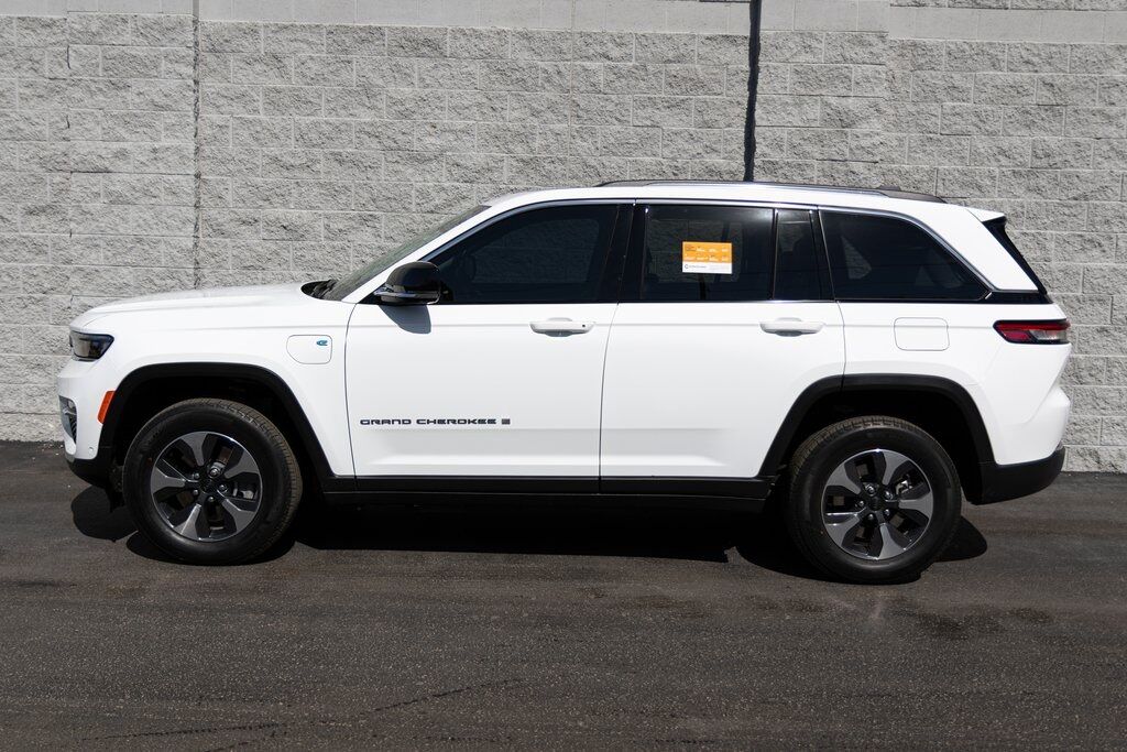 2022 Jeep Grand Cherokee 4xe Kenosha WI