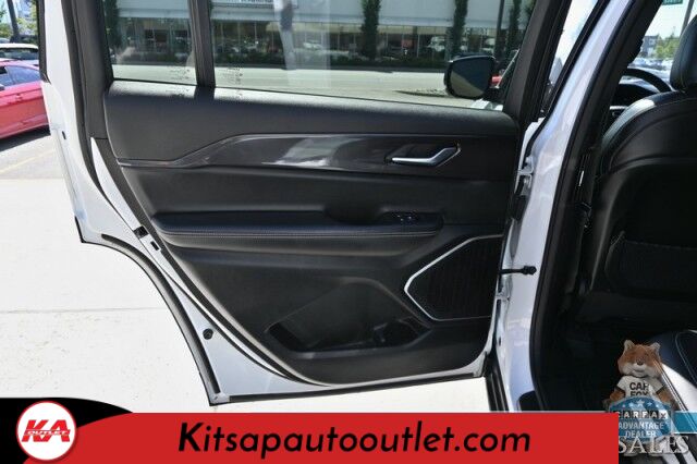 2022 Jeep Grand Cherokee L Altitude Banglore
