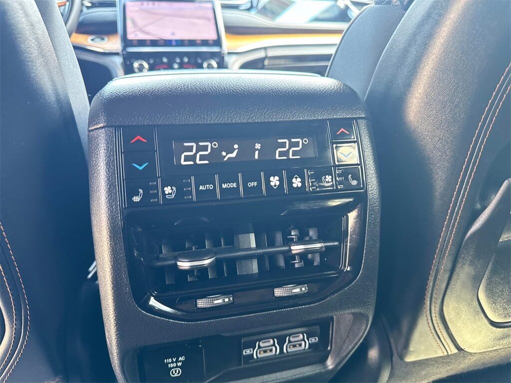 2022 Jeep Grand Cherokee L Summit Quincy MA