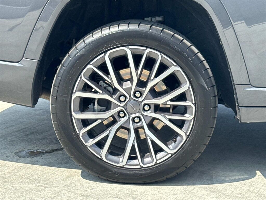 2022 Jeep Grand Cherokee L Summit Quincy MA