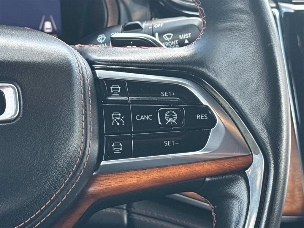 2022 Jeep Grand Cherokee L Summit Quincy MA