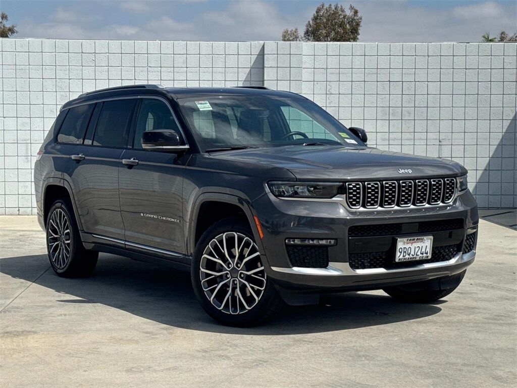 2022 Jeep Grand Cherokee L Summit Quincy MA