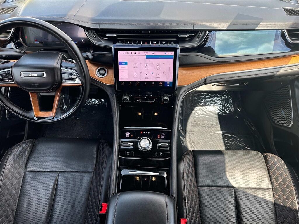 2022 Jeep Grand Cherokee L Summit Quincy MA