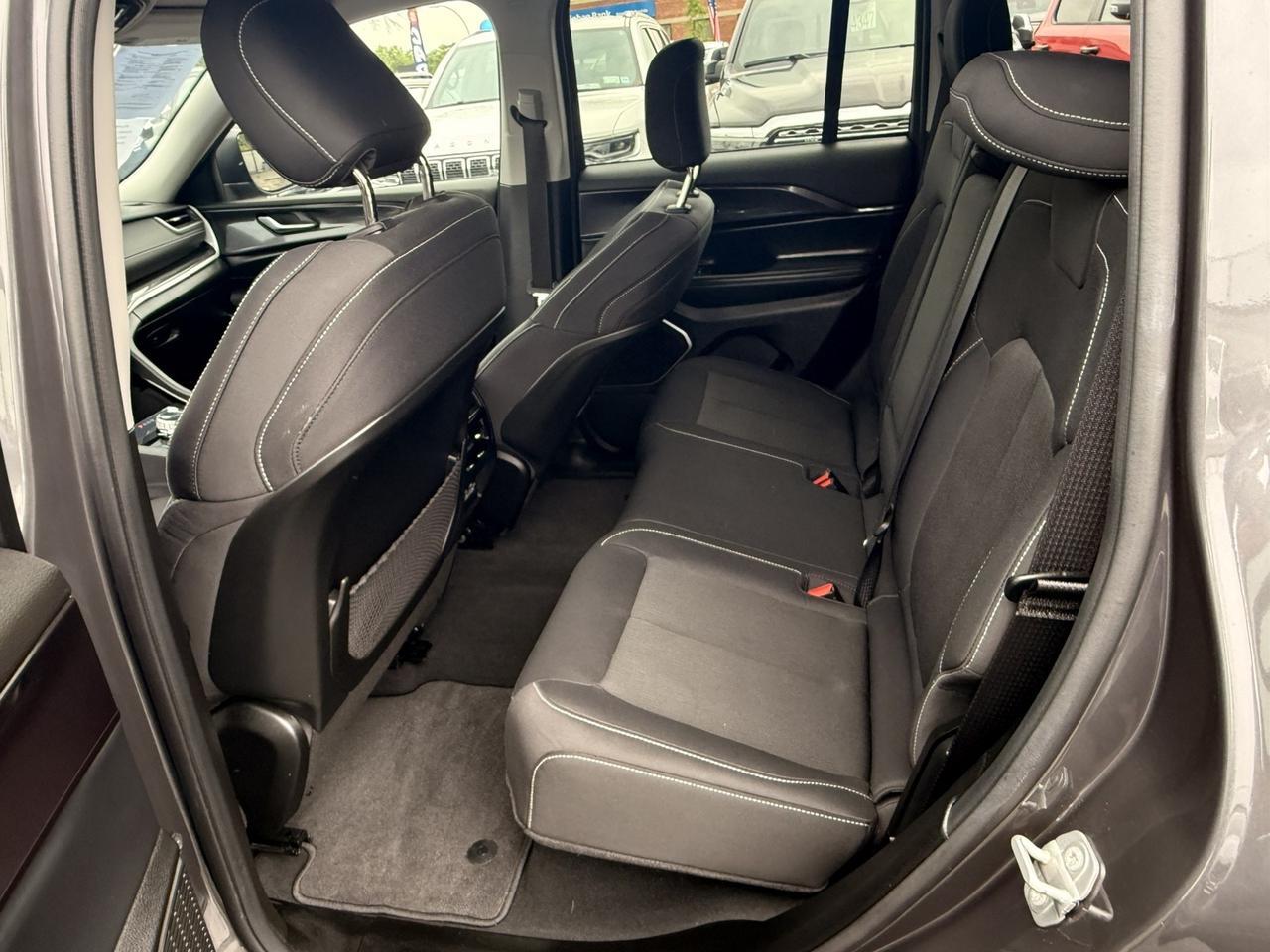 2022 Jeep Grand Cherokee Laredo Bayside NY