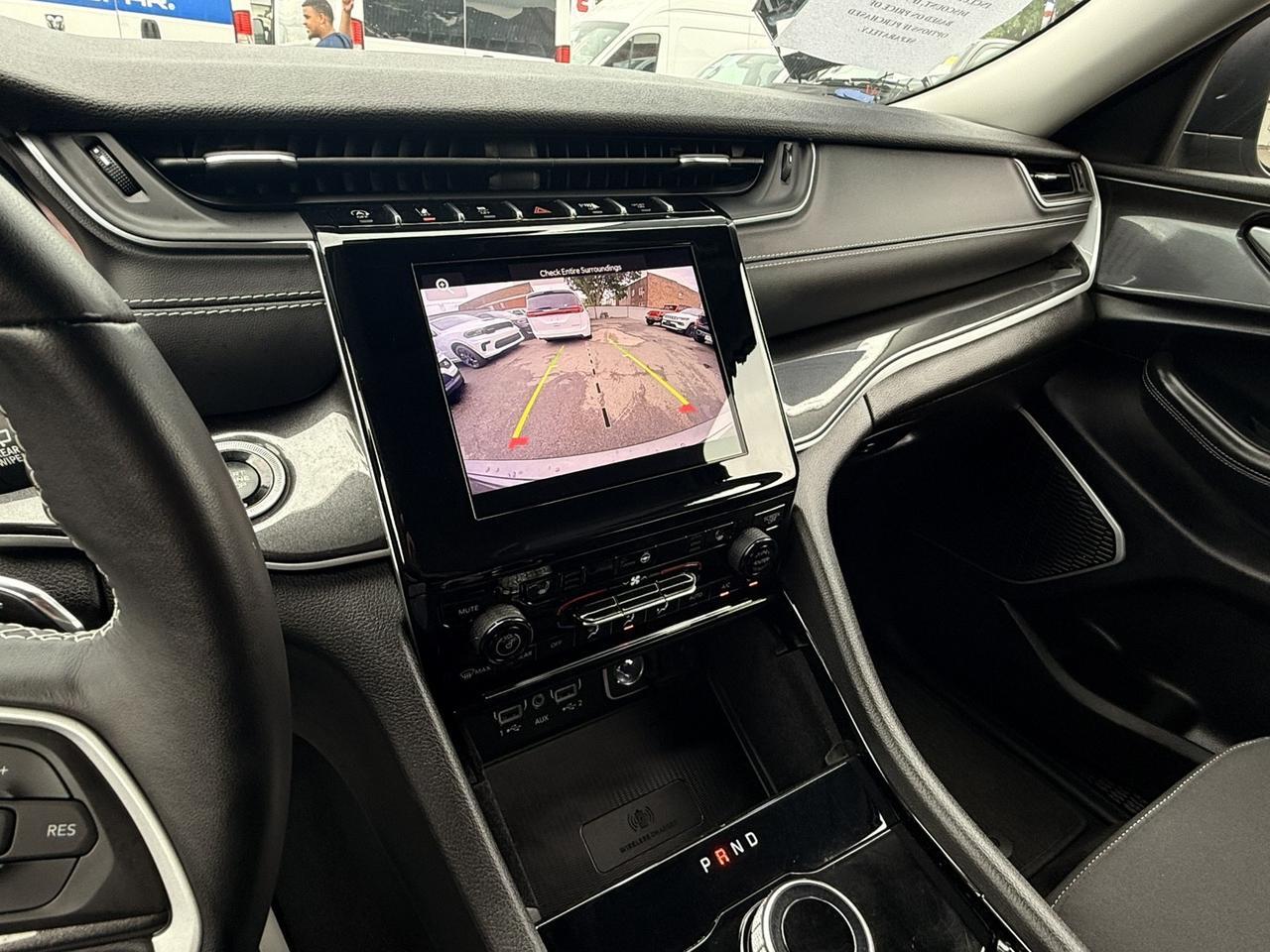 2022 Jeep Grand Cherokee Laredo Bayside NY