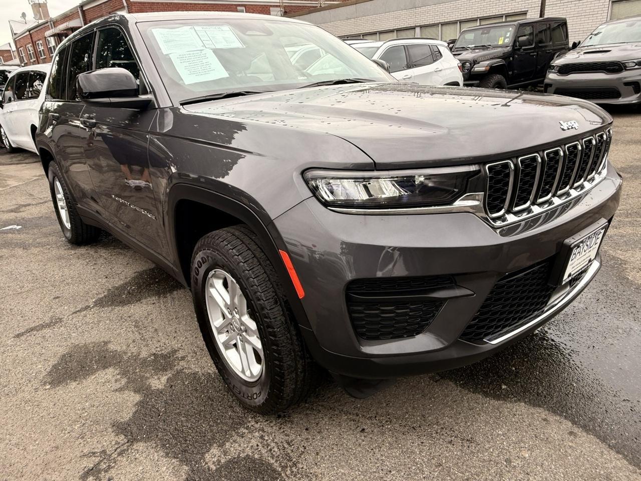 2022 Jeep Grand Cherokee Laredo Bayside NY
