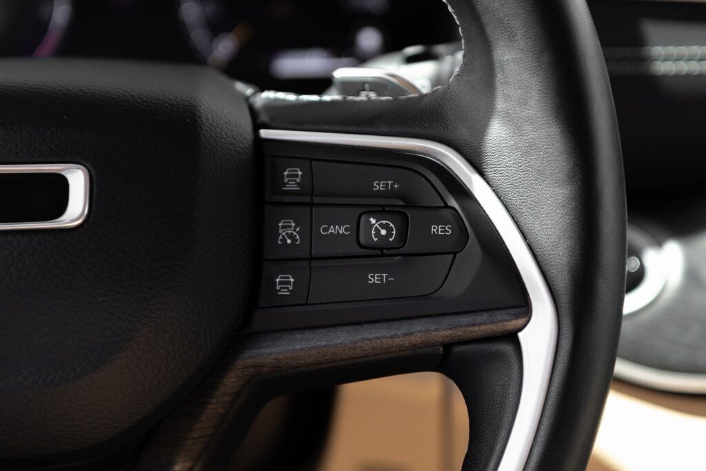 2022 Jeep Grand Cherokee Limited Racine WI