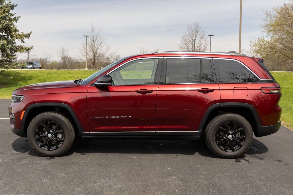 2022 Jeep Grand Cherokee Limited Racine WI
