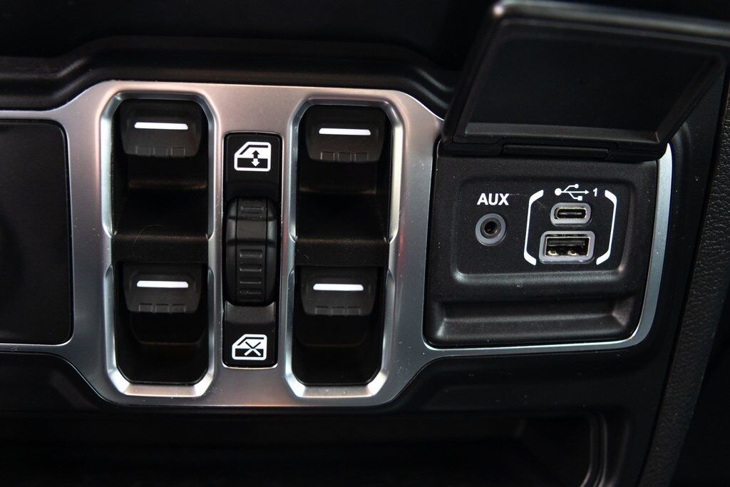2022 Jeep Wrangler Unlimited Sahara 4xe Racine WI